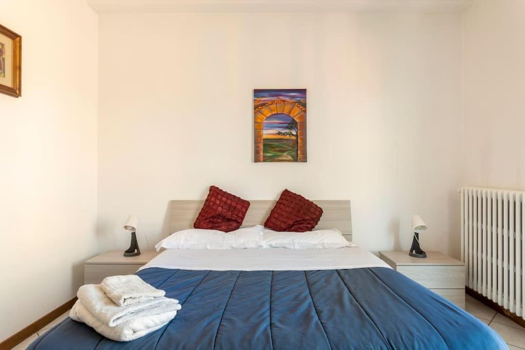 Chic Italian Escape - Casa Vacanze Lorusso Montecatini Terme Exterior photo