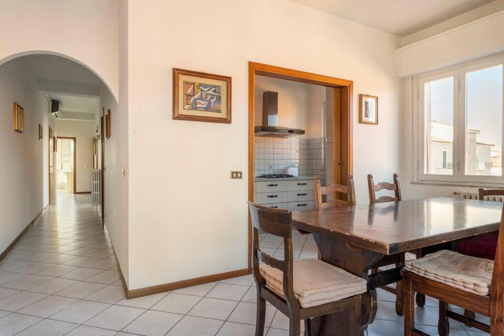 Chic Italian Escape - Casa Vacanze Lorusso Montecatini Terme Exterior photo