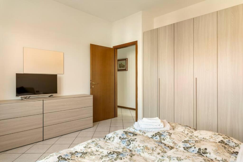 Chic Italian Escape - Casa Vacanze Lorusso Montecatini Terme Exterior photo